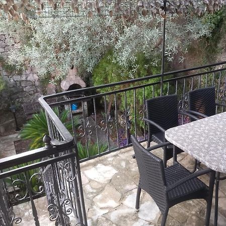 Holiday Home Stone House Perast Extérieur photo